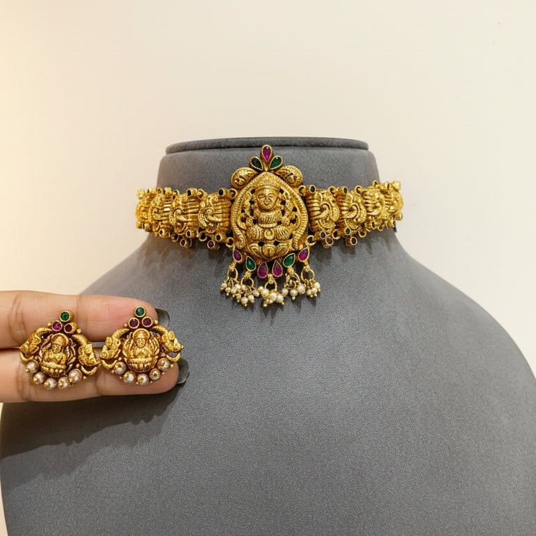 Royal Divine Goddess Laxmi Crest Gold Look Choker
