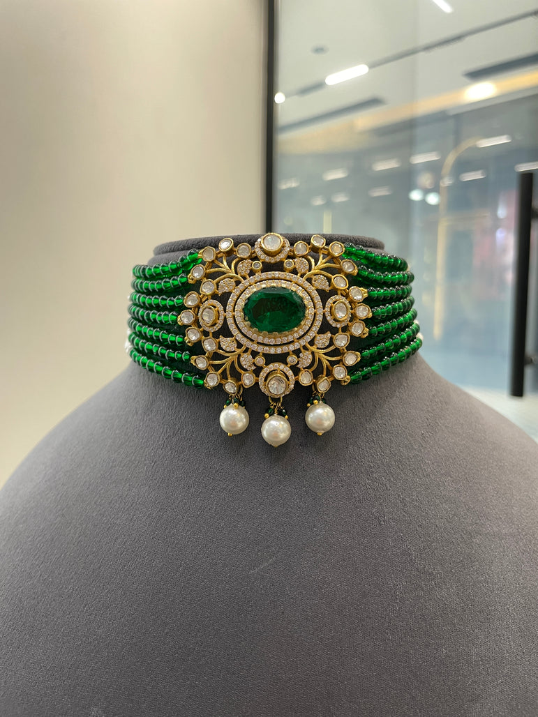 ELEGANT GREEN PURE SILVER CHOKER SET