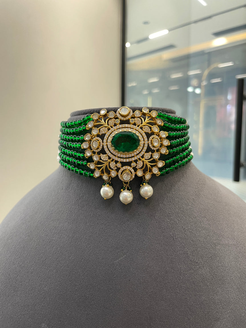 ELEGANT GREEN PURE SILVER CHOKER SET