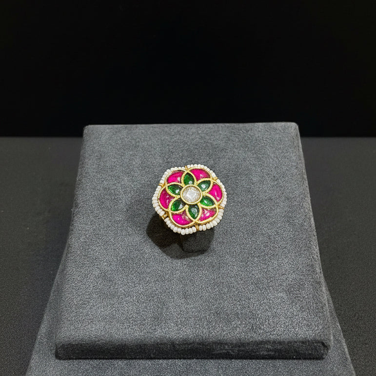 Floral Gold Look Ring