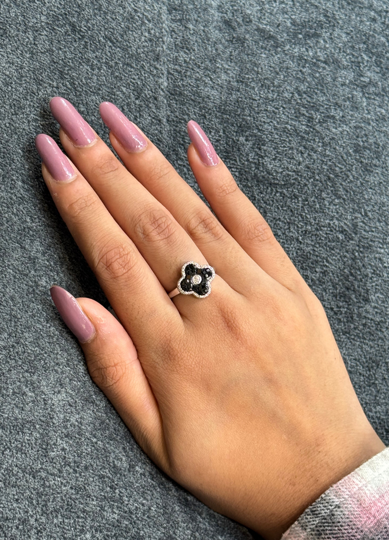 VAN CLEEF DESIGN BLACK COLOR RING