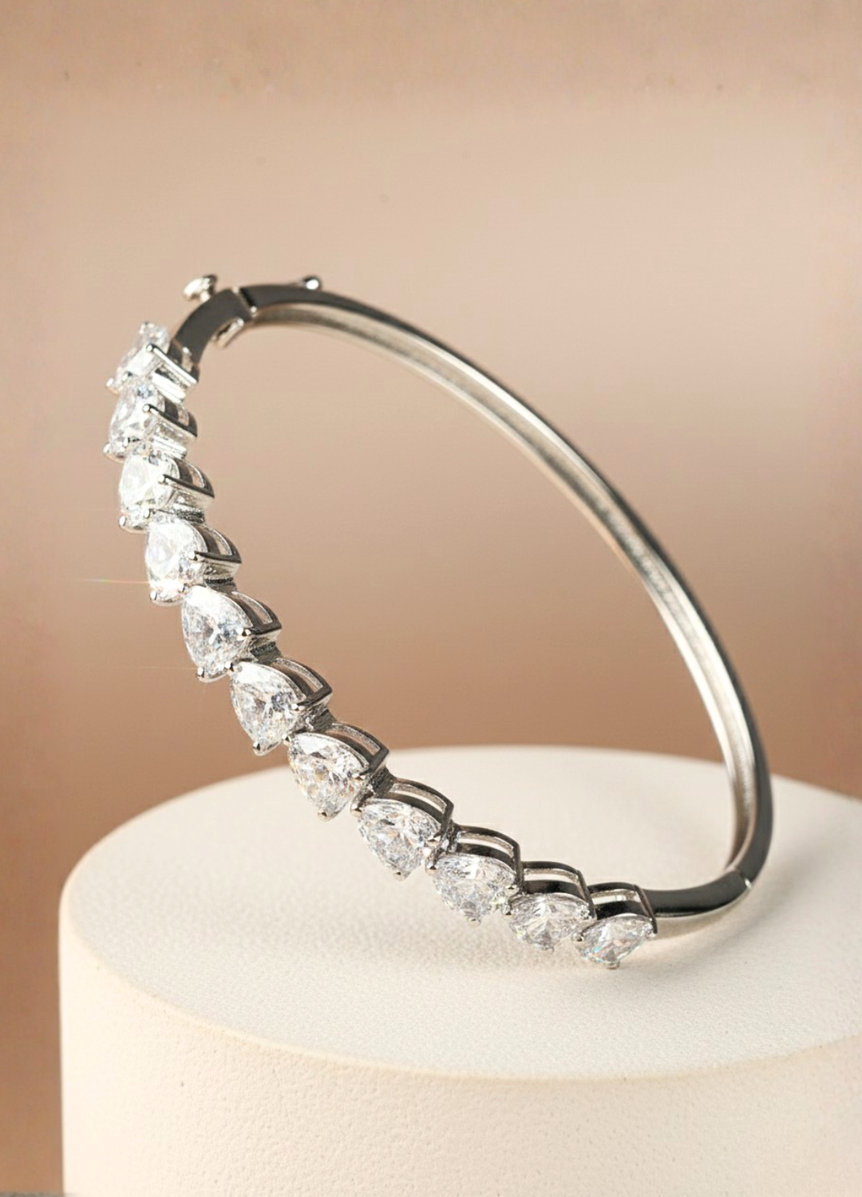 DIAMOND LOOK PURE SILVER BRACELET
