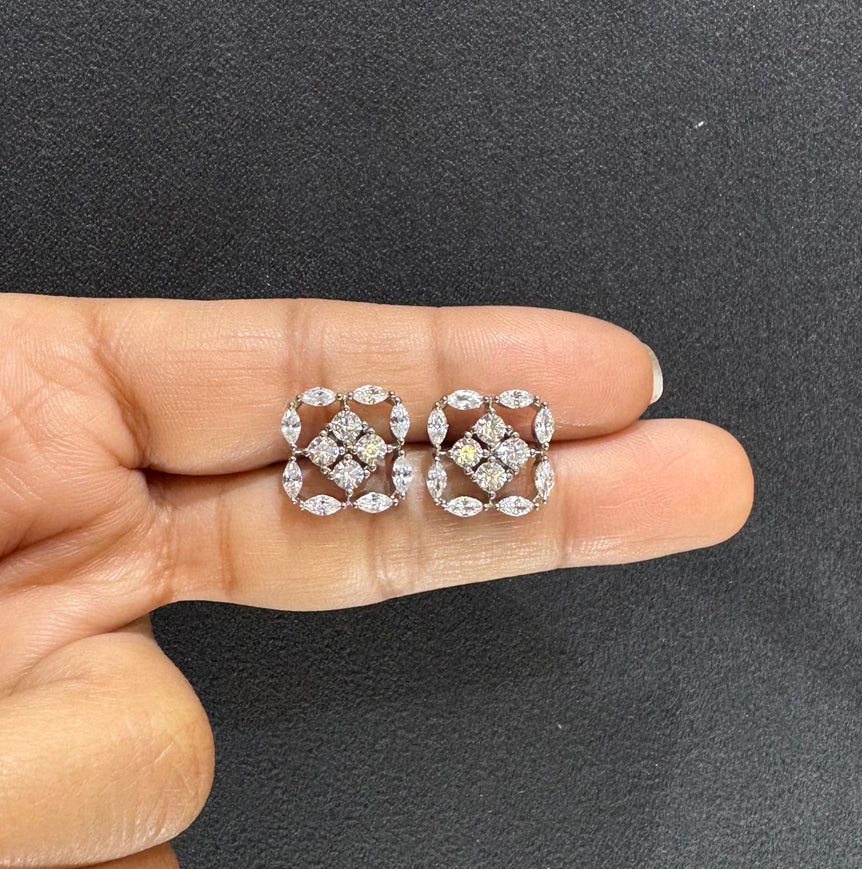 925 Silver Minimal Diamond Look Studs