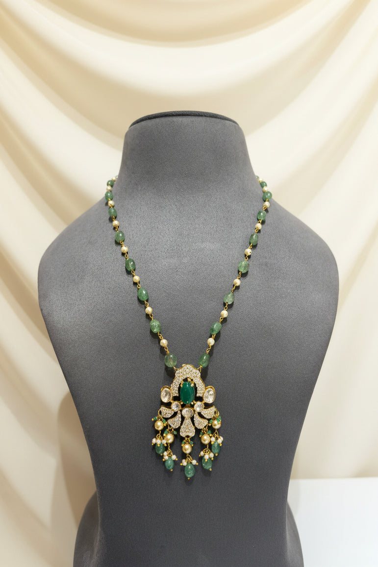 Heritage Emerald Crest Moissanite Polki Pendant Set