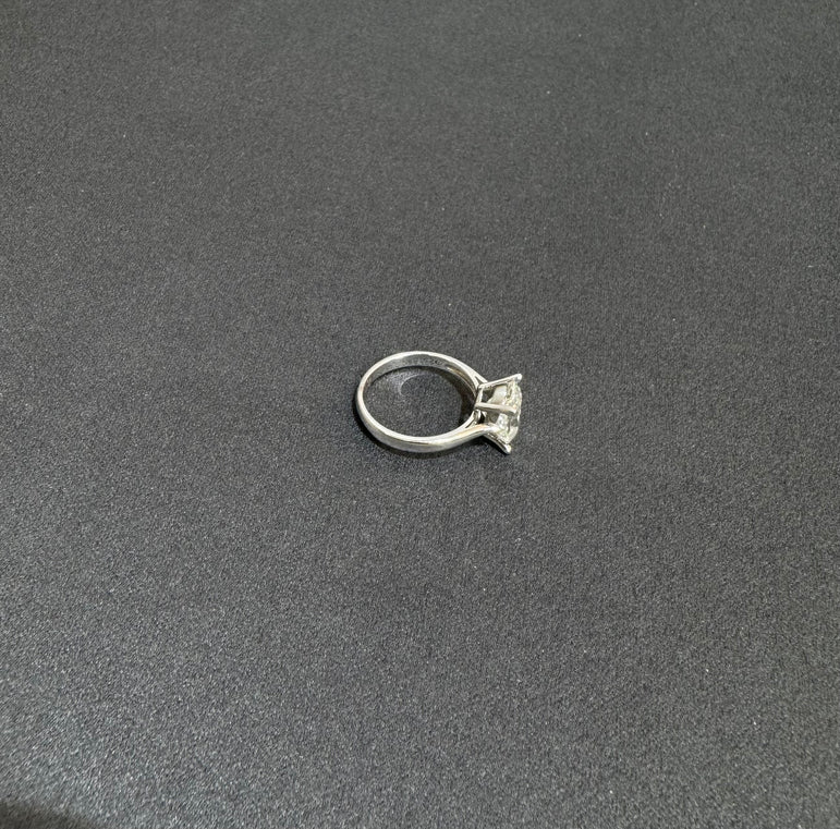 925 Silver Oval Moissanite Diamond Solitaire Ring