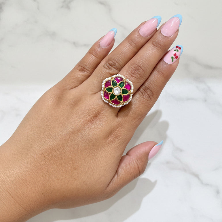 Floral Gold Look Ring