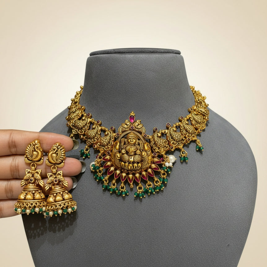 Sacred Nakshi Laxmi Crest Gold Look Set