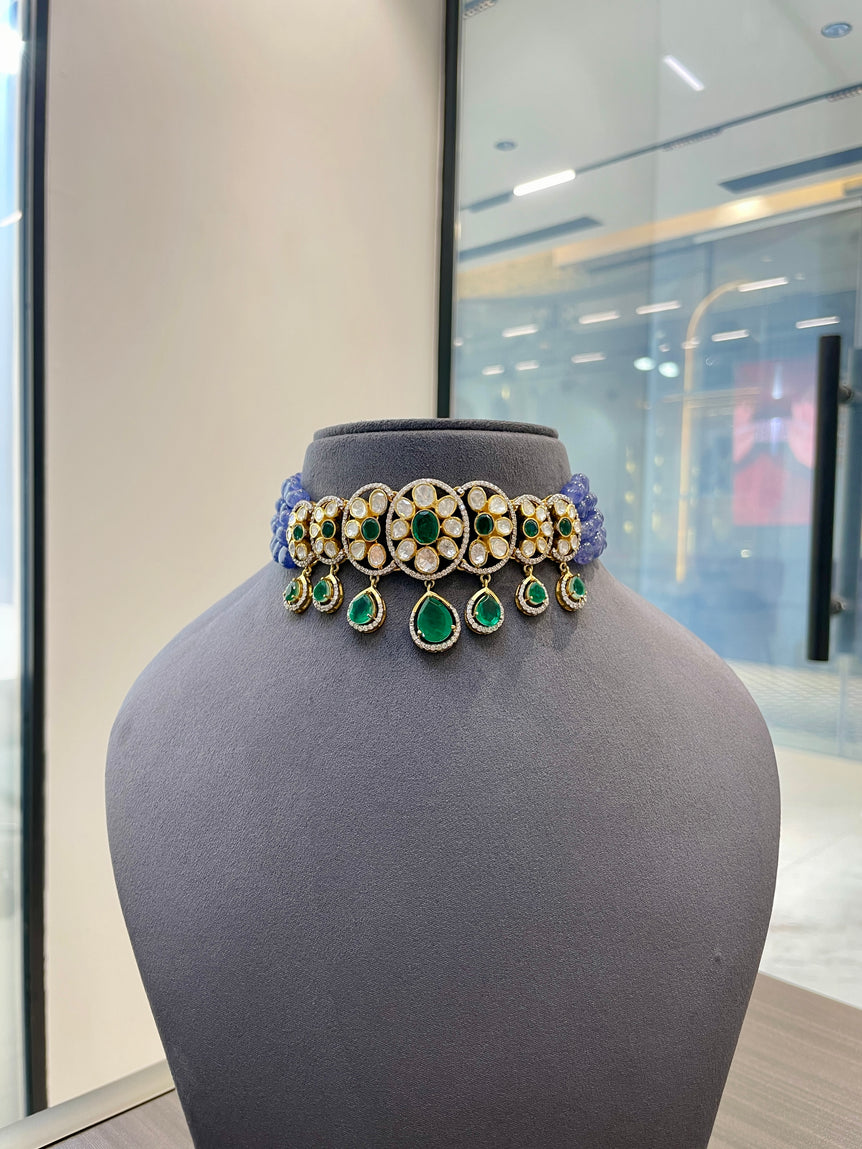 Beautiful blue beads choker