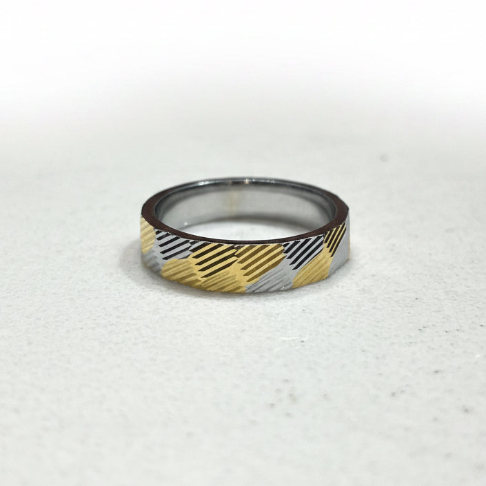 Dual-Tone Diagonal Fluted Textured Men's Band Ring