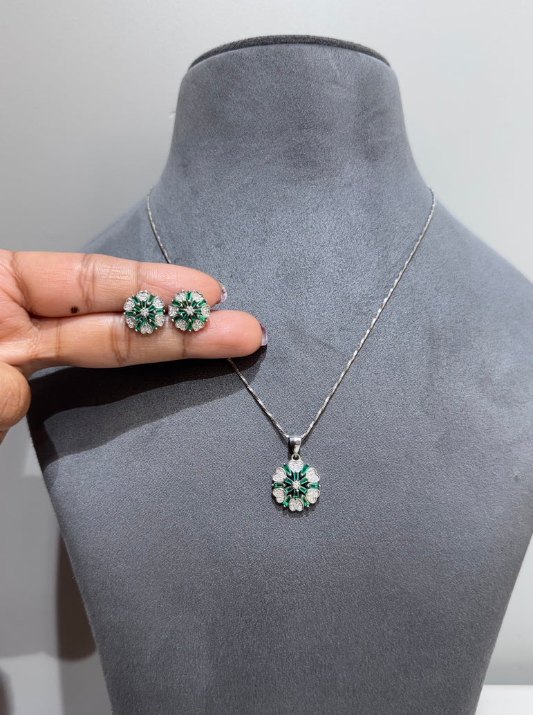 925 Silver Green Flower Pendant Set (Without Chain)