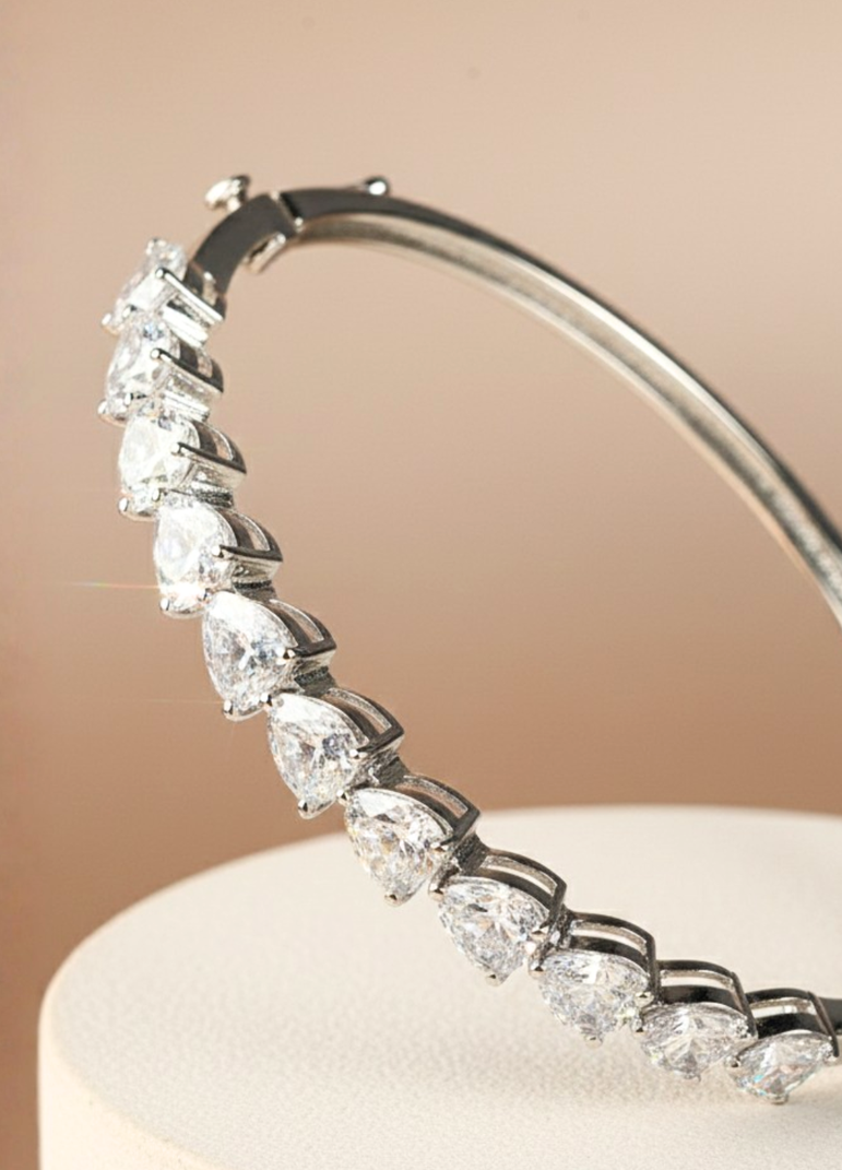 925 Silver Heart Shaped Solitaire Diamond Look Bracelet