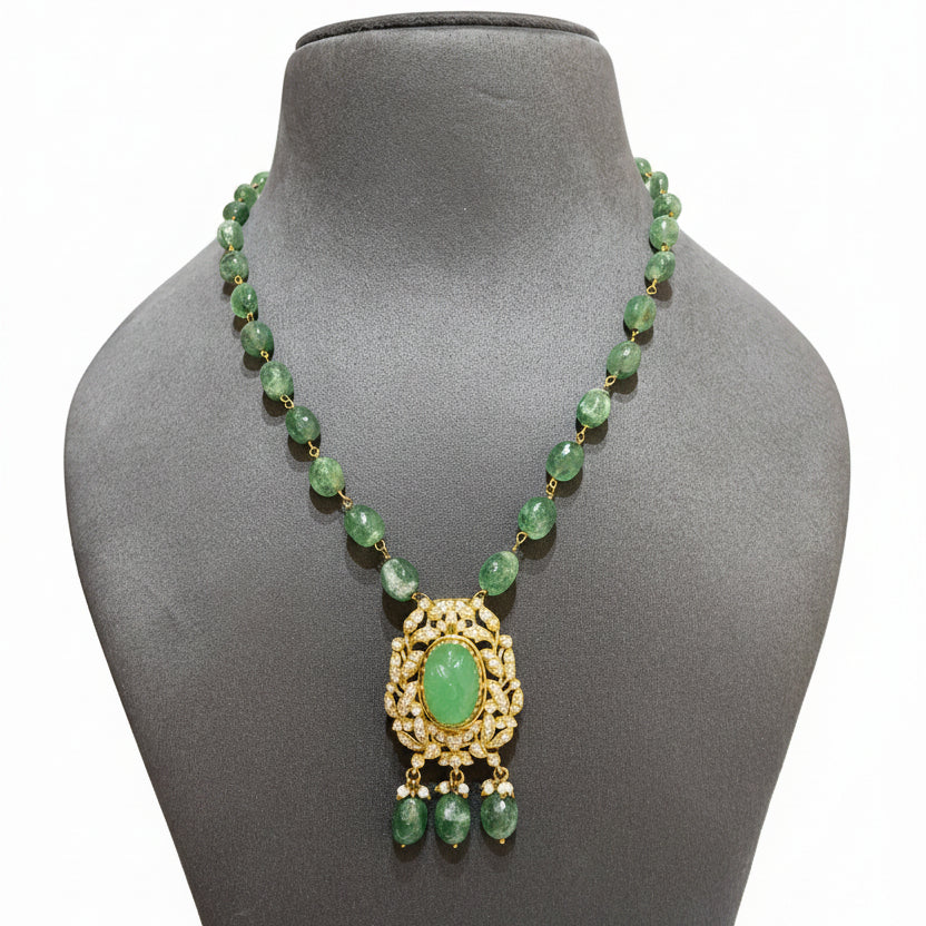 Emerald Cabochon Polki Medallion Pendant Set