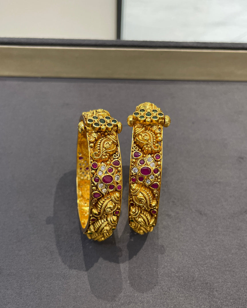 Shankha Antique Gold Look Bangle