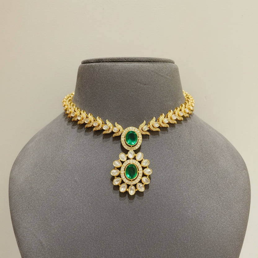 Luxe Moissanite Polki & Oval Emerald Tiered Set