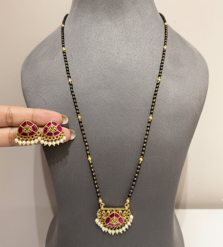 Heritage Half-Moon Lotus Crest Mangalsutra Pendant Set