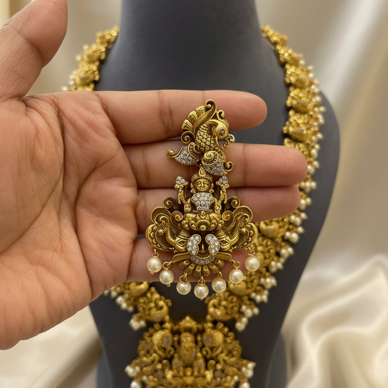 Divine Lakshmi Nakshi Heritage Gold Look Set
