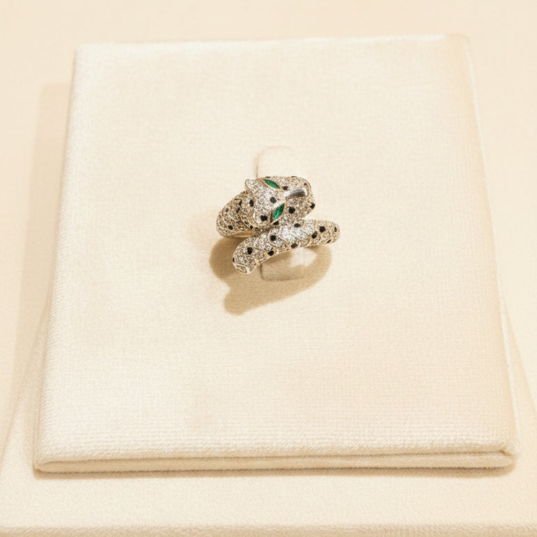 Bvlgari Jaguar Design Diamond Ring