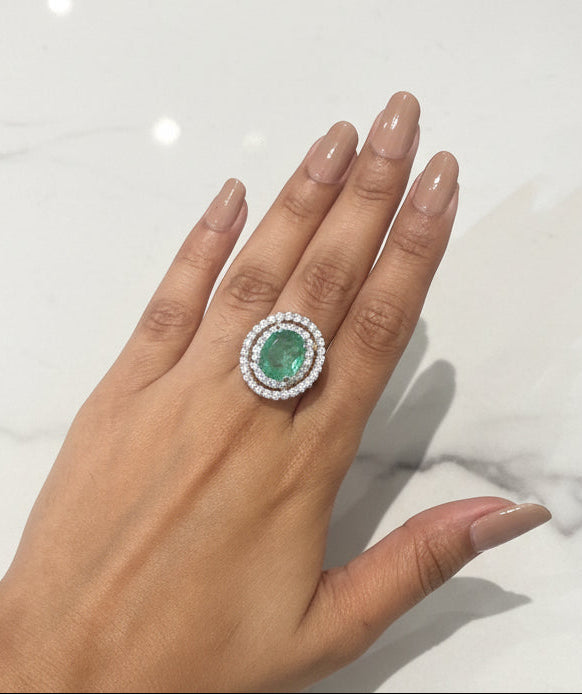 Royal Oval Mint Emerald Gemstone Diamond Look Cocktail Ring
