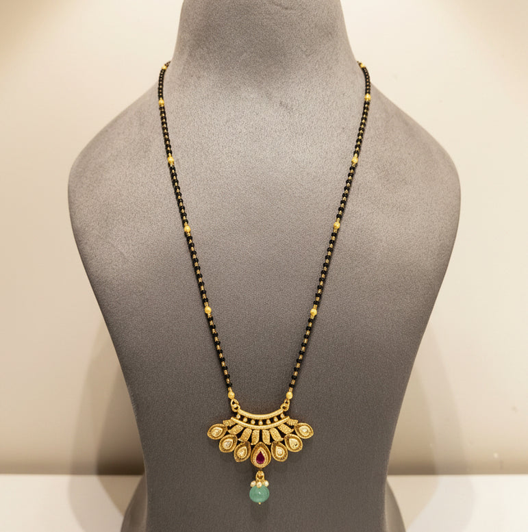 Antique Gold Fan-Motif Polki Mangalsutra Pendant Set