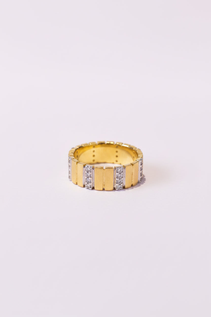 Dual-Tone Vertical Pave Moissanite Diamond Band Ring