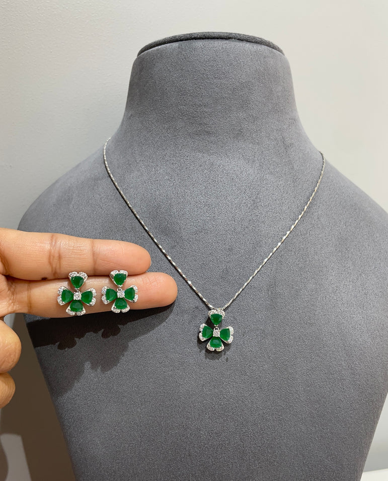 925 Silver Green Stone Floral Pendant Set (Without Chain)