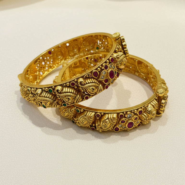 Shankha Antique Gold Look Bangle