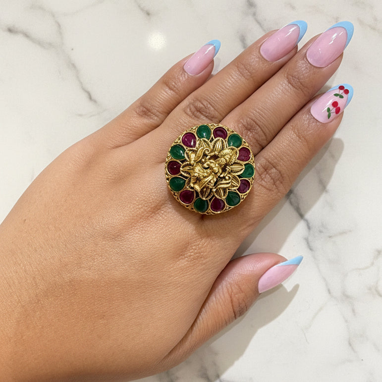 Gold Look Antique Rotating Ring