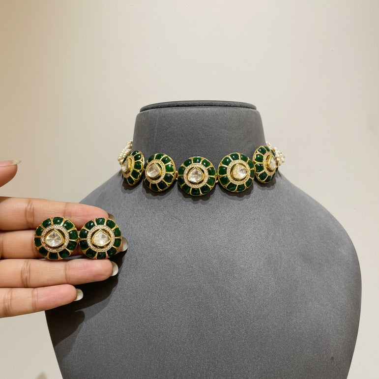 Emerald Green Enamel & Moissanite Polki Circular Choker