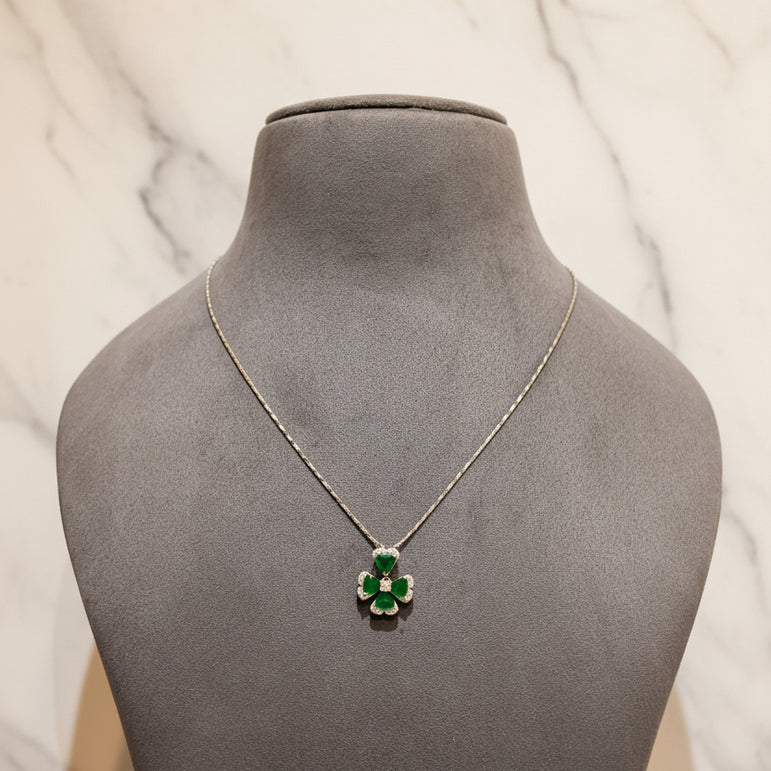 Chic Clover Jewelry Set ( Only Pendant Set )