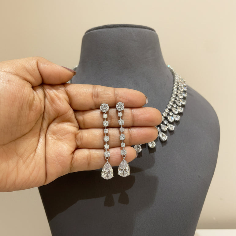 Majestic Dewdrop Diamond Necklace Set