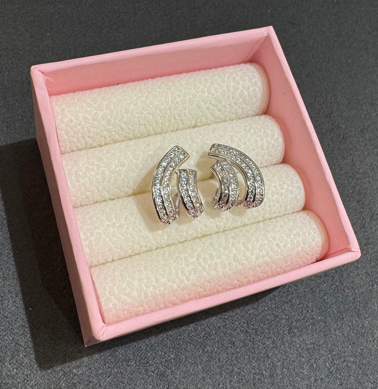 925 Silver Minimal Diamond Look Studs