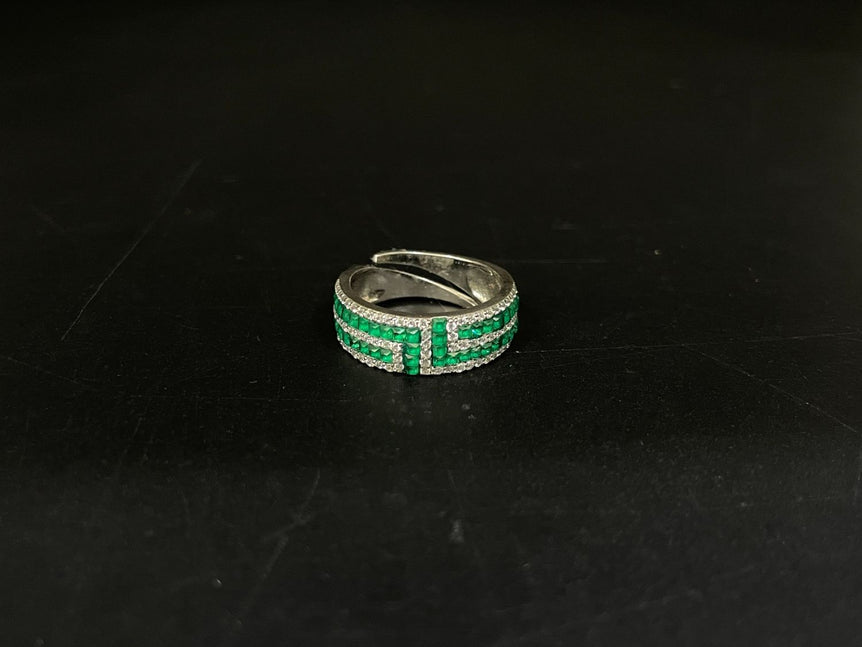 DESIGNER GREEN STONE PURE SILVER RING - Olivearajewels
