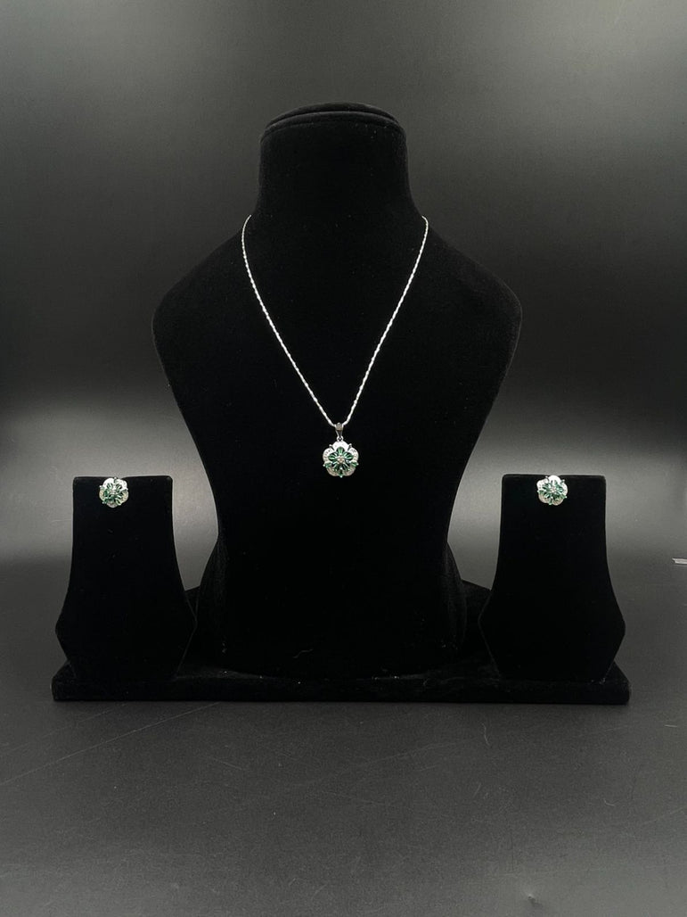 GREEN FLOWER PURE SILVER PENDANT SET - Olivearajewels