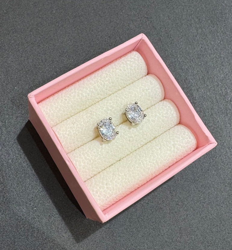 925 Silver Oval Moissanite Diamond Solitaire Studs