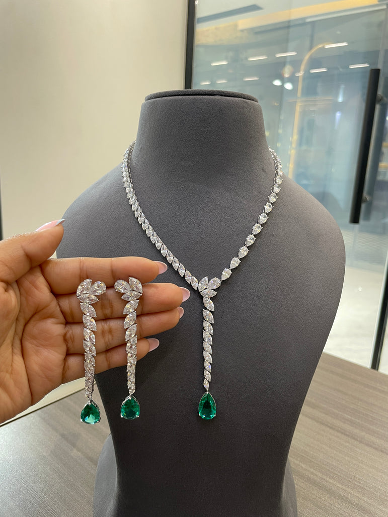 925 Silver Shining Diva Emerald Moissanite Diamond Necklace Set