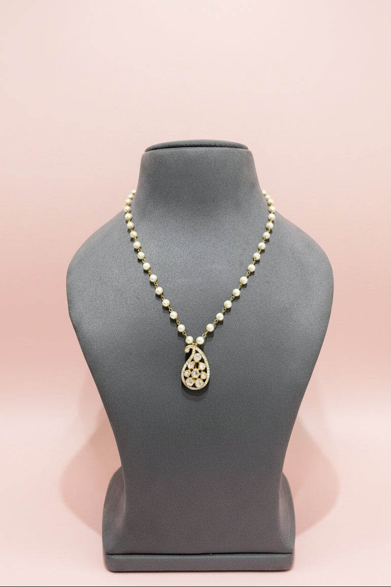 Heritage Paisley Moissanite Polki Pendant Set