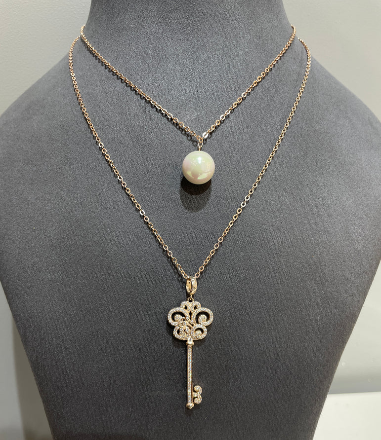 925 Silver Key & Pearl Pendant