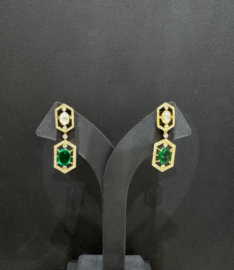925 Silver Elegant Emerald & Polki Earrings
