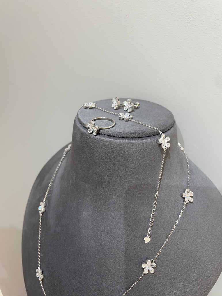 925 Silver Moissanite Diamond Floral Pendant Set