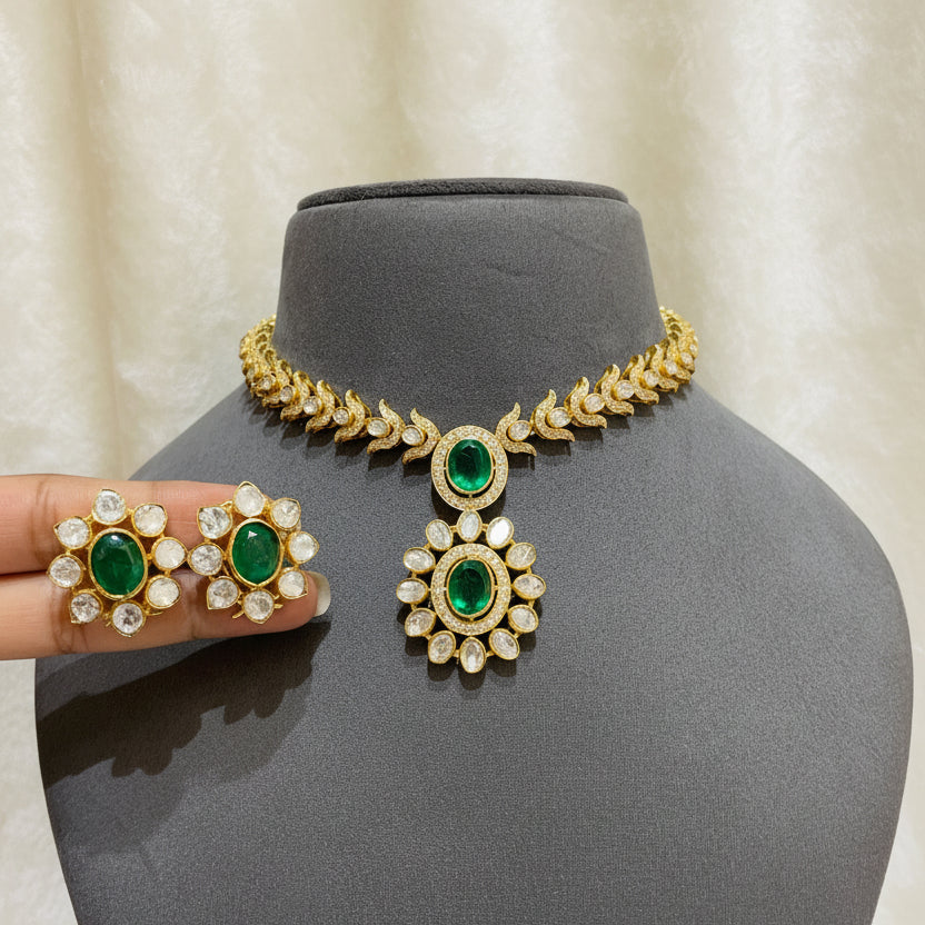 Luxe Moissanite Polki & Oval Emerald Tiered Set