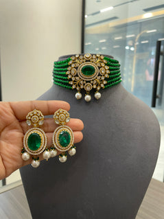 ELEGANT GREEN PURE SILVER CHOKER SET