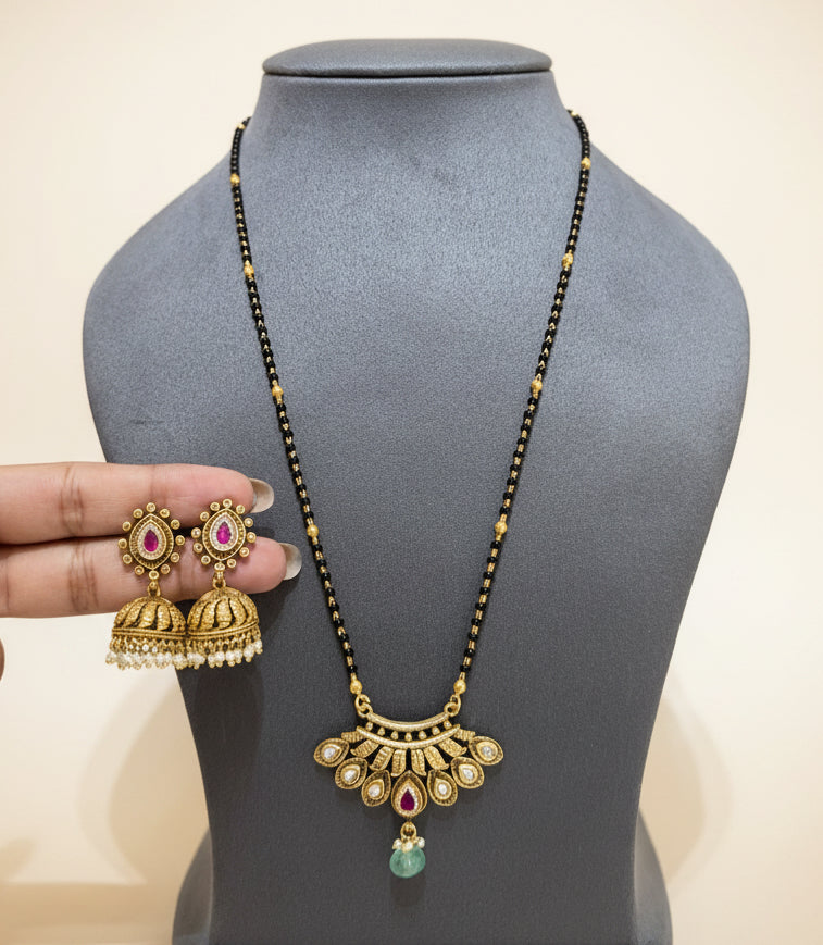 Antique Gold Fan-Motif Polki Mangalsutra Pendant Set