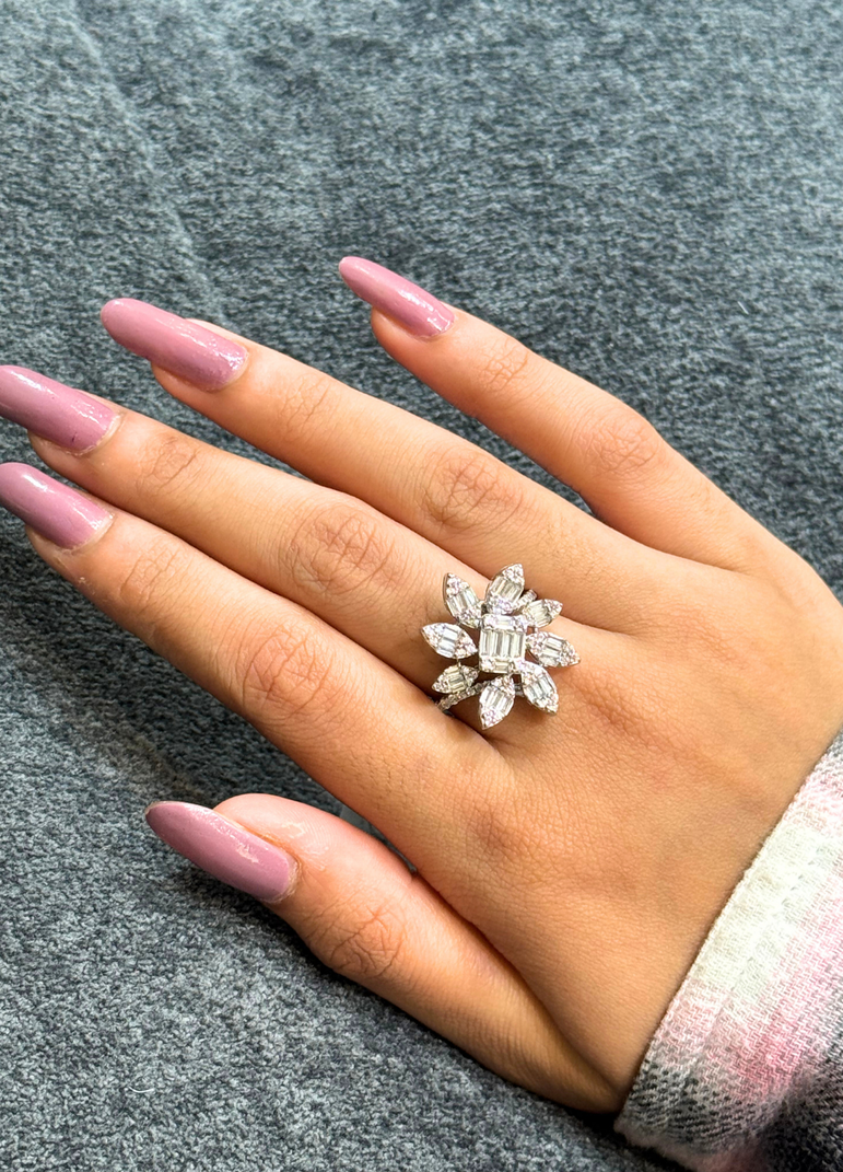 925 PURE SILVER COCKTAIL FLOWER SHAPE DIAMOND RING