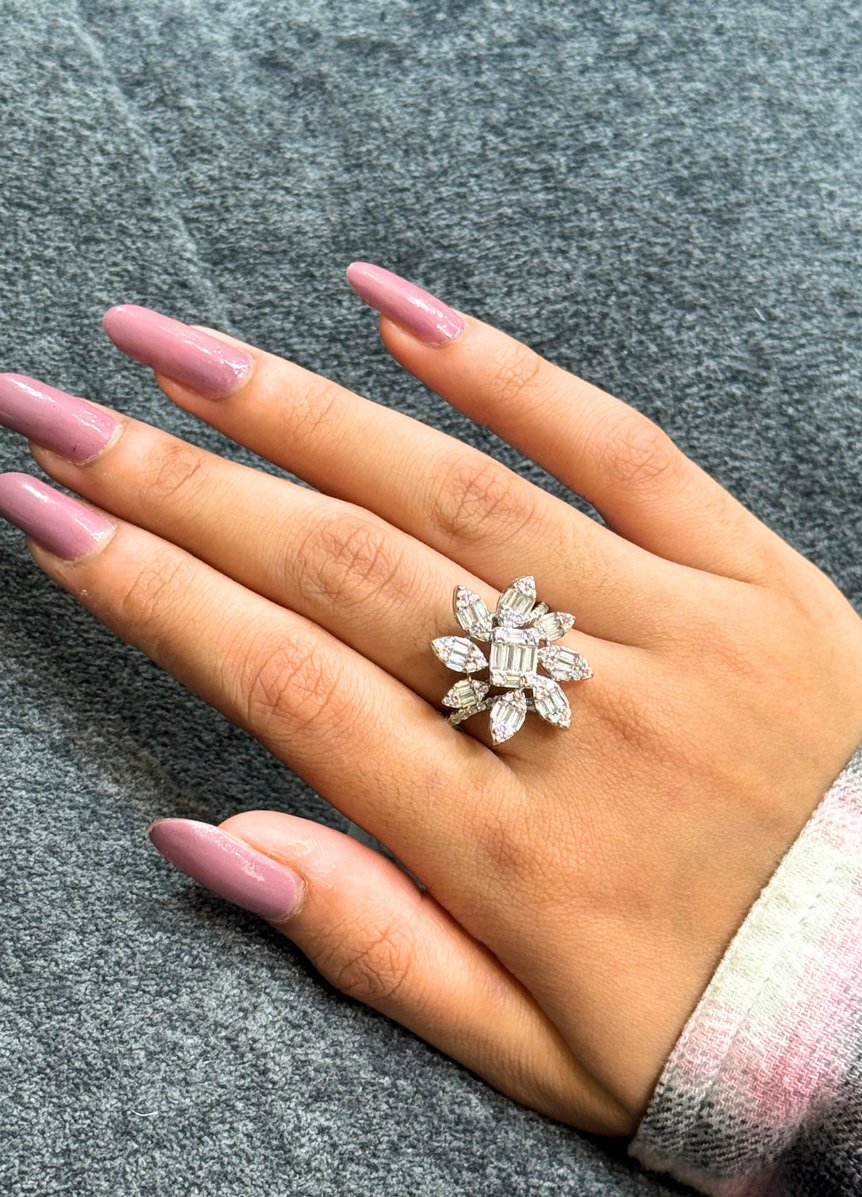 925 PURE SILVER COCKTAIL FLOWER SHAPE DIAMOND RING