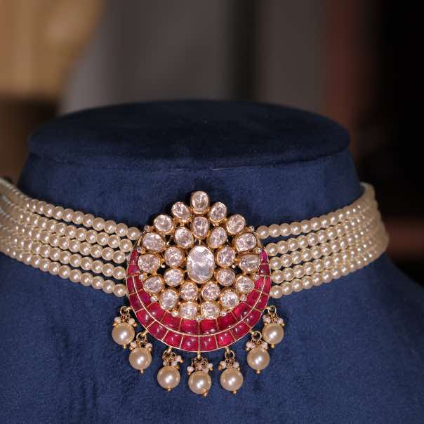 STUNNING PEARL MOISSANITE POLKI CHOKER