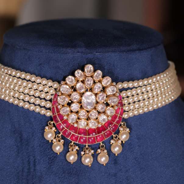 STUNNING PEARL MOISSANITE POLKI CHOKER