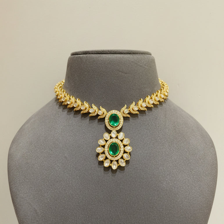Luxe Moissanite Polki & Oval Emerald Tiered Set