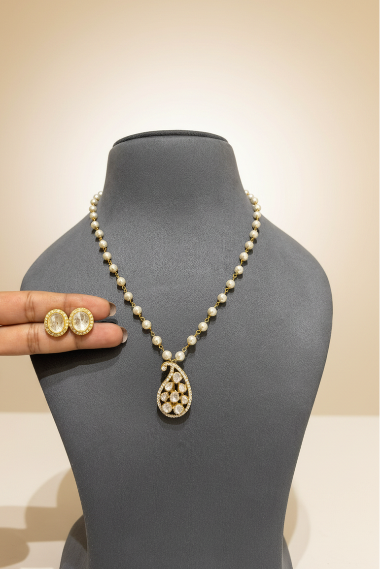Heritage Paisley Moissanite Polki Pendant Set