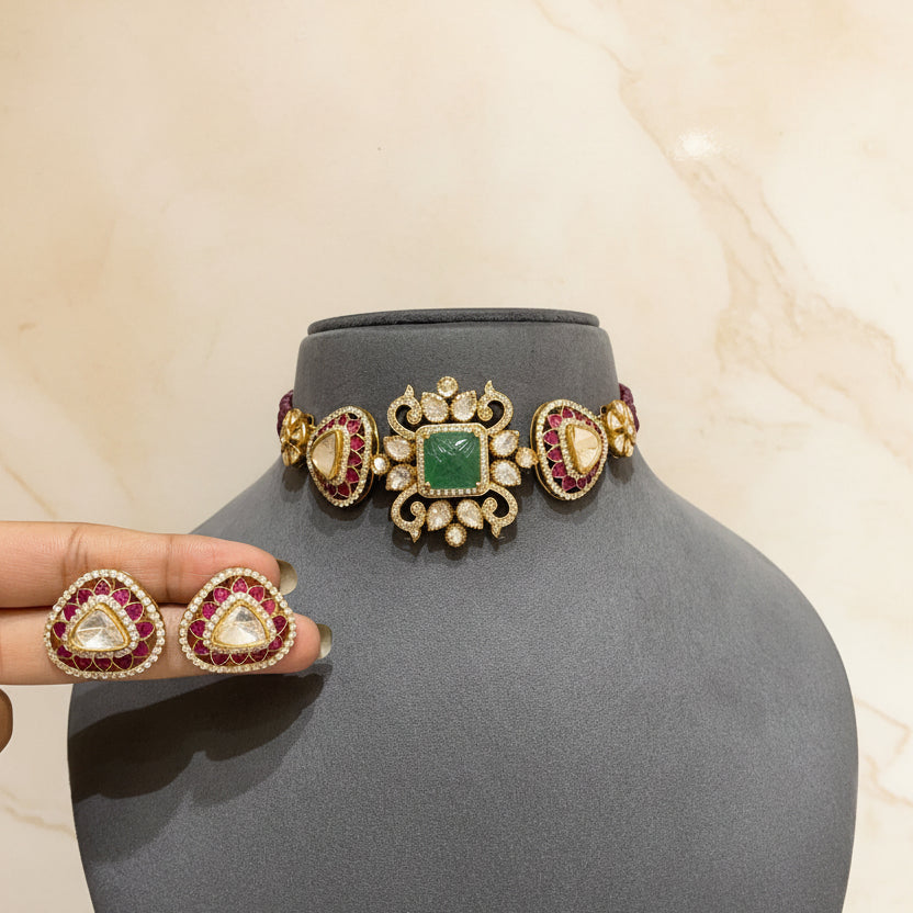 Carved Emerald & Triangular Moissanite Polki Choker