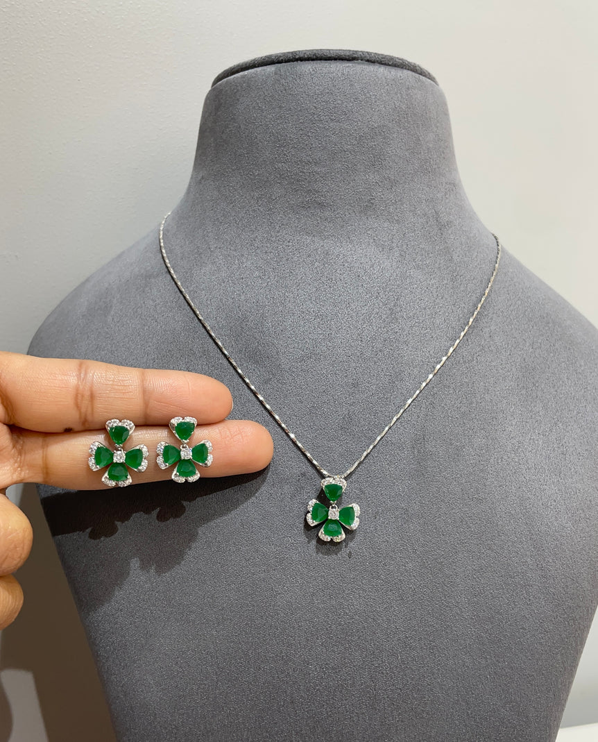 925 Silver Green Stone Floral Pendant Set (Without Chain)
